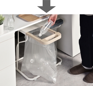 F3JsxrGP4JQFAWTytDBa.jpg?w=940&h=940