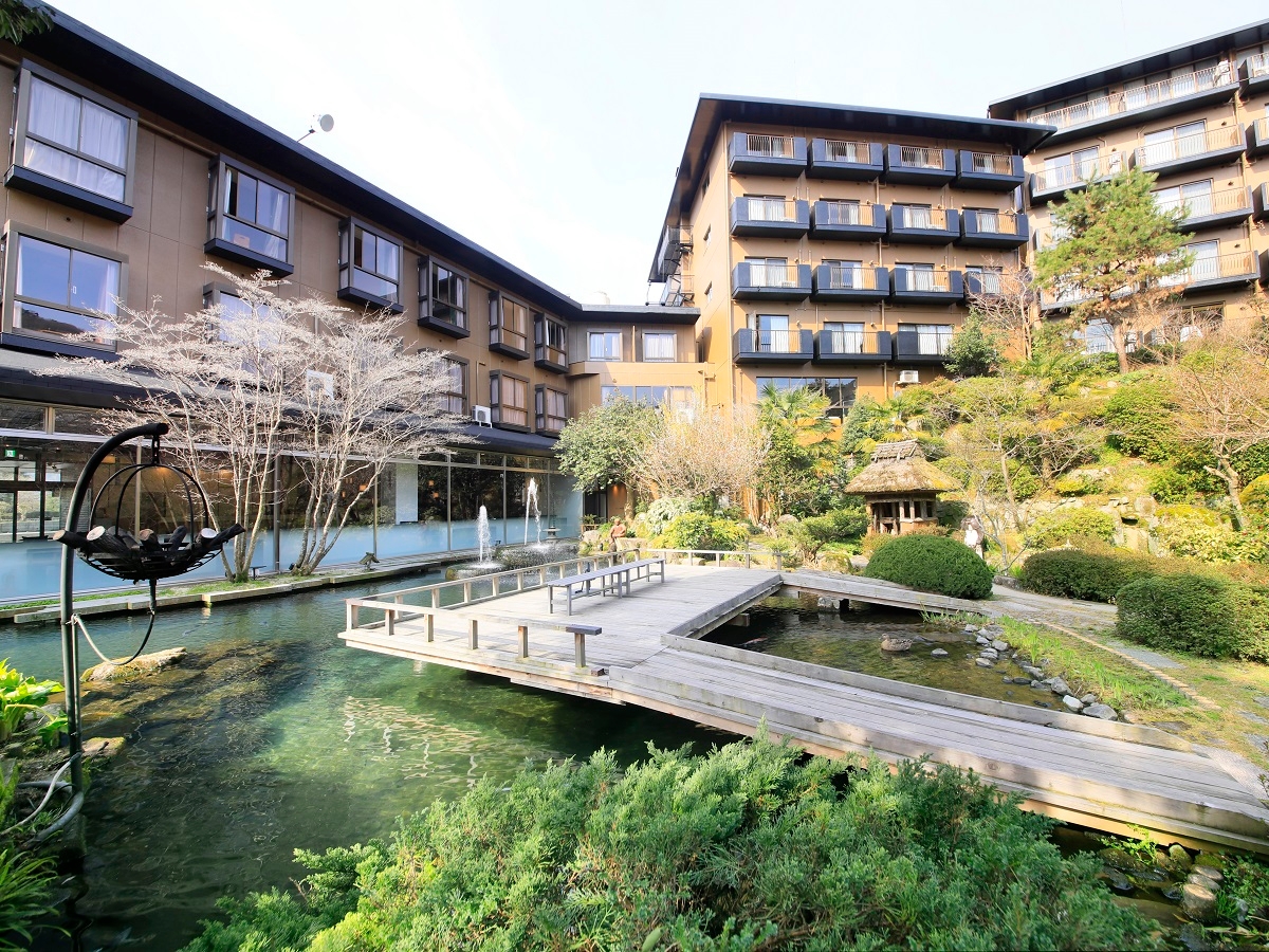 販売経路構成比の見直しにより収益率と従業員の労務環境を改善(賀茂川荘)