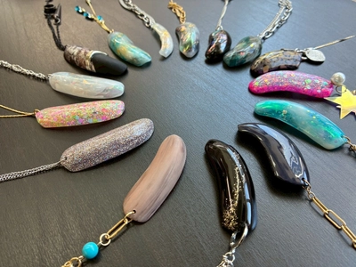 ネイルアートの技術を活用！アクセサリー感覚の補聴器カバー 「COCO H.A」が沖縄初上陸！ 「She's nail 那覇店」で提供開始