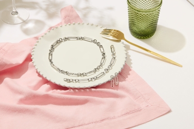 F5NRmEuqLOuxBieznPOR.jpg?w=940&h=940