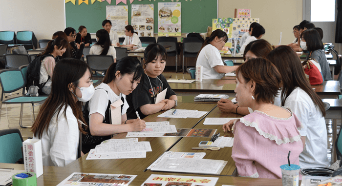 近畿大学九州短期大学で自治体主催「合同就職説明会」を開催　地域の保育人材確保と学生の進路選択を支援