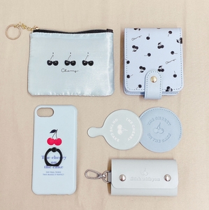 FBoXzcAFML8TlL8TyfP1.jpg?w=940&h=940