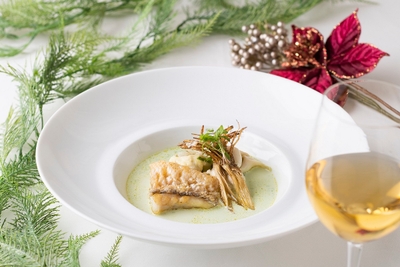 FEUnExHyrHCJyhGNoAID.jpg?w=940&h=940