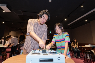 FFZlMEWS7BqvS3AvtDa2.jpg?w=940&h=940