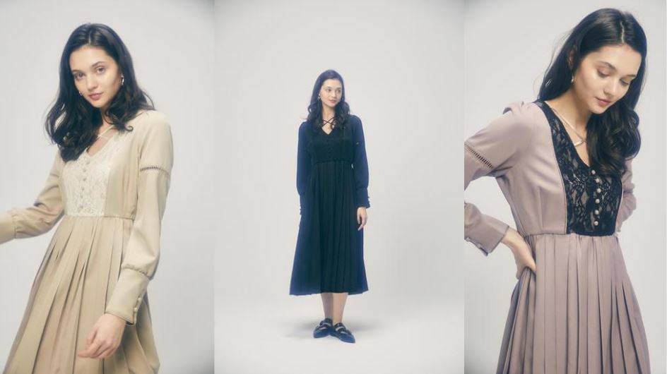 THE CROSS RIBBON PLEATS DRESS ¥ 21,450(税込) BEIGE/BLACK/DUSTY PURPLE