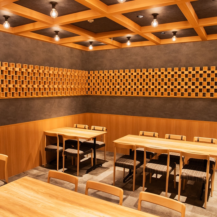 店内画像【テーブル席(3)】