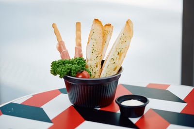 FH9dIXY6L5VlhZgwjNVa.jpg?w=940&h=940