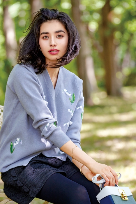 カーディガン:22,000円・ショートパンツ:21,780円(税込)