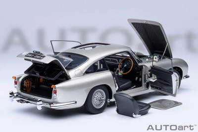 オートアート社製アストンマーチン DB5 「007／ゴールドフィンガー」