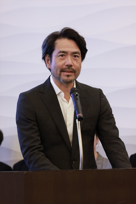 代表取締役社⻑ 降籏邦義