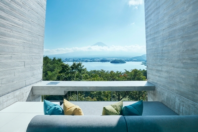 FjAyZb9z93TWE2ZUZGaA.jpg?w=940&h=940