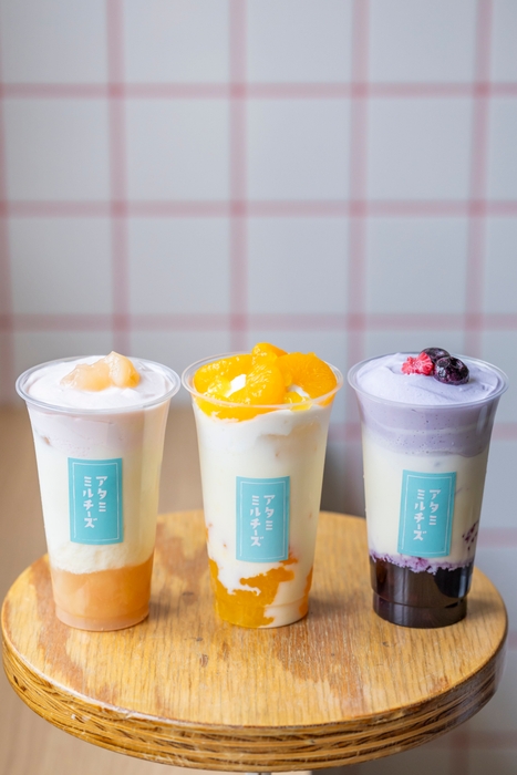 チーズドリンク 静岡みかん/ピーチ/ベリー 各700円(税込)