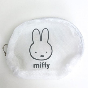 Fq0JbiScJWRaupuqNOH3.jpg?w=940&h=940