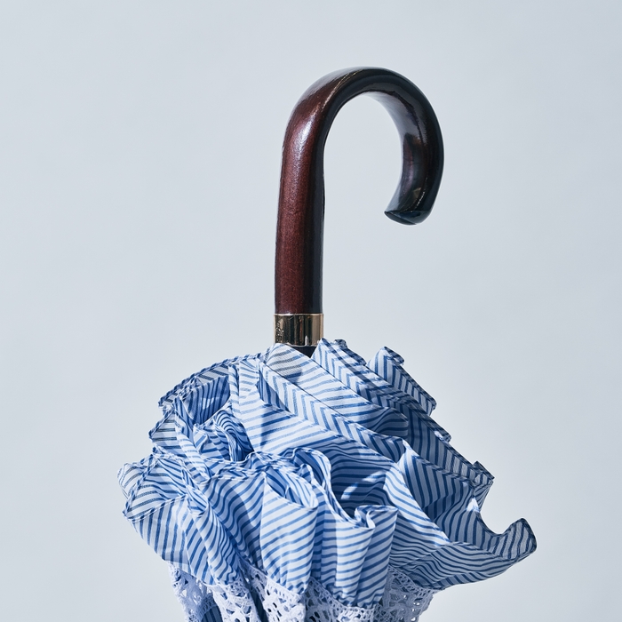 【日傘】ストライプ フリル 長傘 UV 晴雨兼用 遮熱 一級遮光 価格:13,200円(税込)