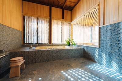 Ftn2AZTCoSdHJhZ8KjqJ.jpg?w=940&h=940