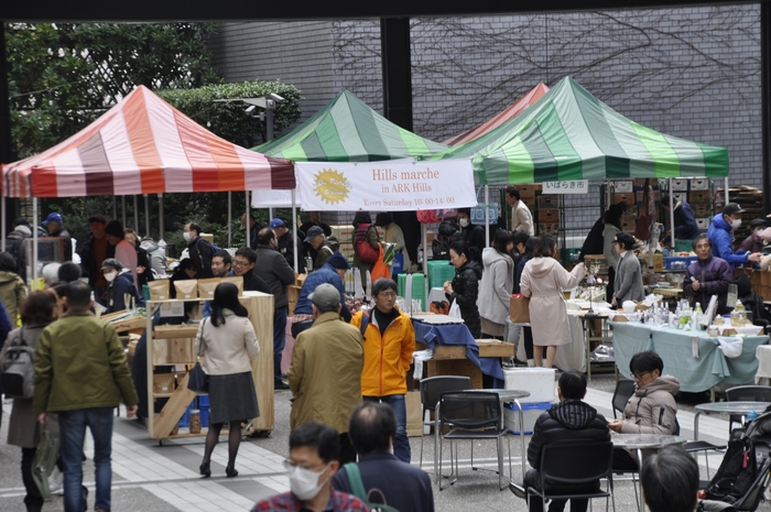 ヒルズマルシェの様子(撮影:2019年3月)