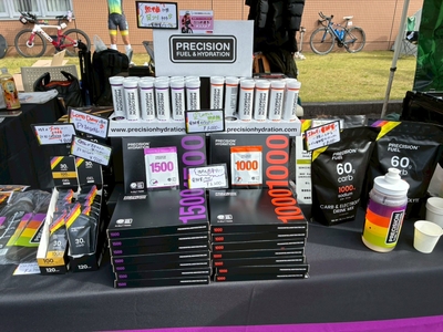 電解質ドリンク「Precision Fuel & Hydration」が出展