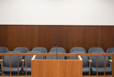 裁判で相手が嘘をついたから偽証罪に問いたい！でも実際どうなる？