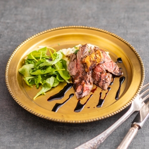 Fx1UhrcFwebwIUGGjTqC.jpg?w=940&h=940