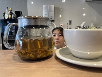 奥沢・自由が丘に本日開店【世の中はコーヒーばかり】 “怒れる彼女”が始めた紅茶スタンド「for all tea」