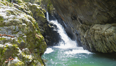 くらかけの滝・滝壺