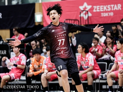 G8DgJ5oB1N09heWztFF1.jpg?w=940&h=940