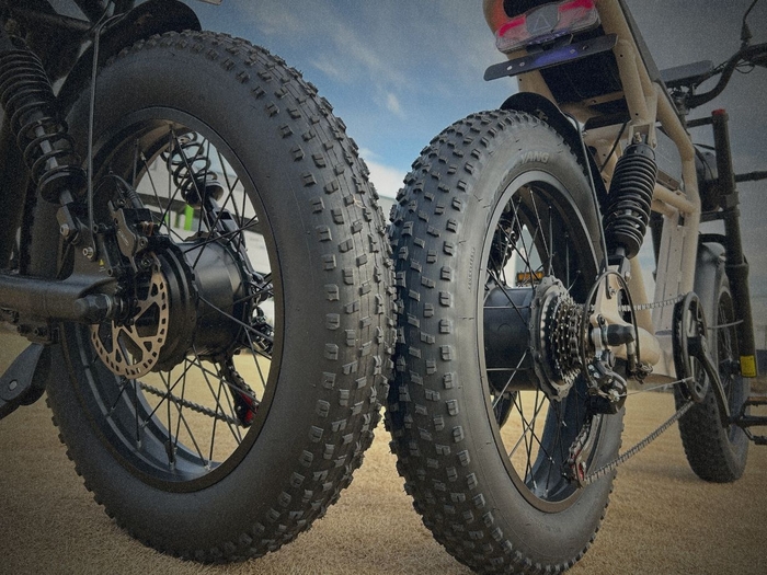 オフロードタイヤ