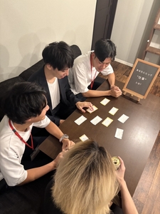 GAXxZYD6WEapv6TROnee.jpg?w=940&h=940