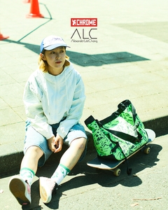 GAYzE743KddUri5pe69J.jpg?w=940&h=940