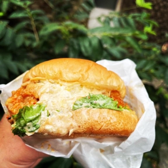 タルターレ旨辛バーガー