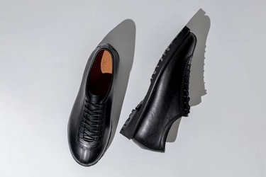 【blueover】よりネオヴィンテージ ブラックスニーカー BARRACUDA(バラクーダ)がリリース