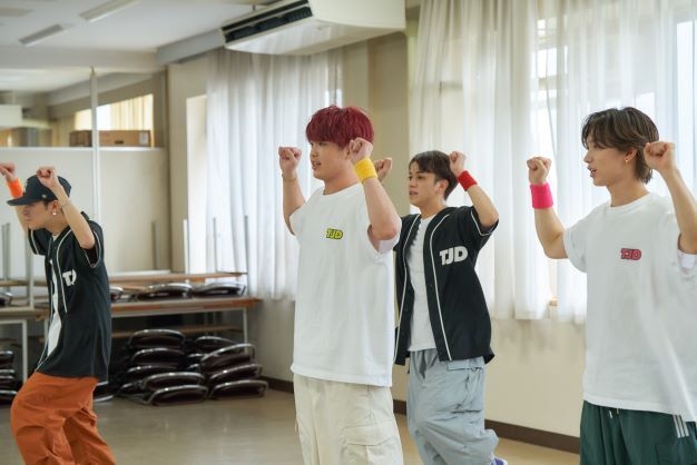 「ネガティブファイター」でオリジナルダンスを創作!