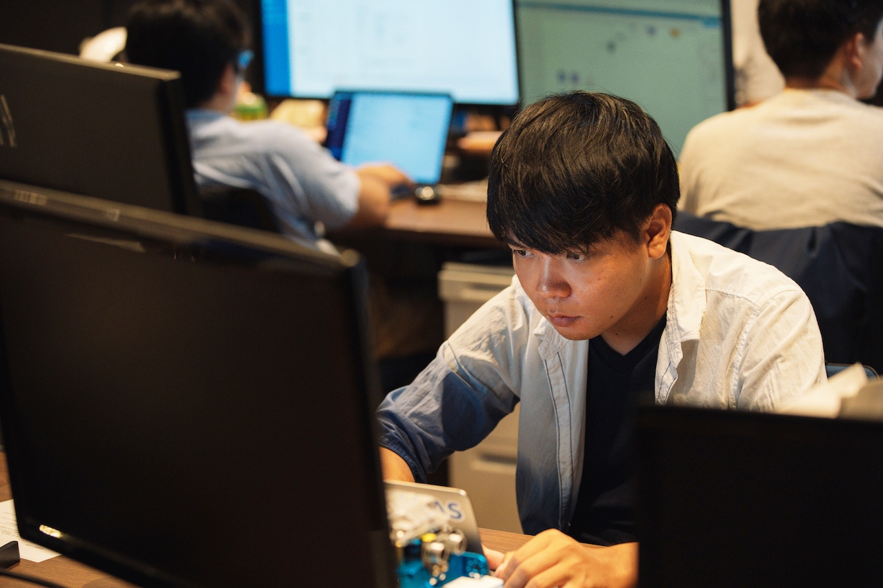 技術部情報システムユニット・粟國 成起