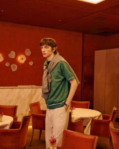 GQClsL0BqFTdf4UHx5WT.jpeg?w=940&h=940