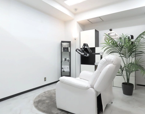 オーラルケアブランド「MOC」直営サロン 「セルフホワイトニング MOC 麻布十番」2025年8月1日（金）グランドオープン