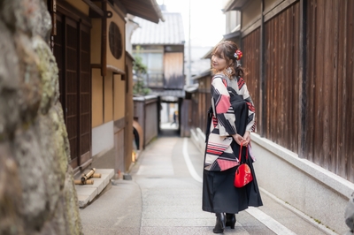 GahNB83ZwAtWijlMw8wI.jpg?w=940&h=940