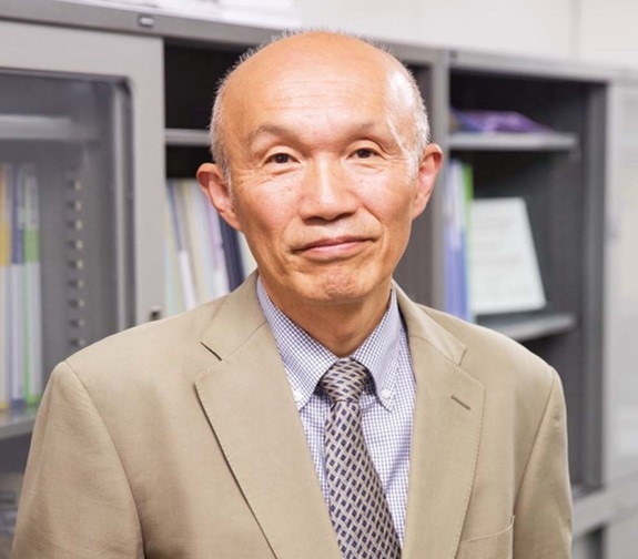 産業理工学部長に就任する 江上 典文