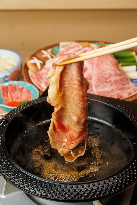 ひろ重がご提供するA5ランクの霜降り黒毛和牛