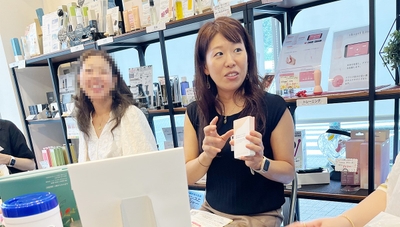 参加者からのお問合せにお答えするICHI BUNNO ICHI代表宮前さん