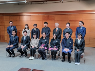 GeL2KevBLiz0DgCYQk2n.jpg?w=940&h=940