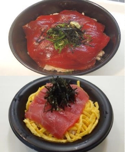 （上）マグロの漬け丼（Cafeteria Novemberにて提供）/（下）マグロ丼（KURE にて提供）