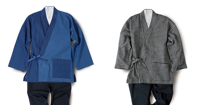 青のトーン違いの作務衣(左)、白と黒の糸で織り模様をいかした作務衣。コチラは上下セット