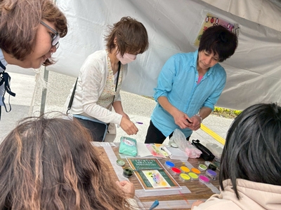 日本の作家さんと地元の方々