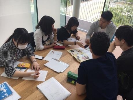 UHA味覚糖×近大生 コラボイベント開催 ~学生目線でお菓子のプロモーション方法を考える~