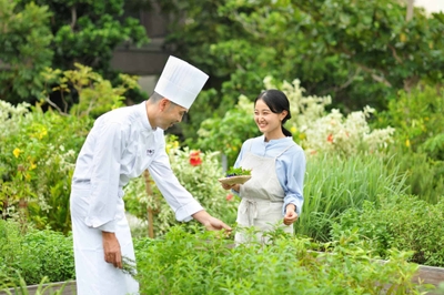 H2aMb5ipJ7asrUinPFsj.jpg?w=940&h=940