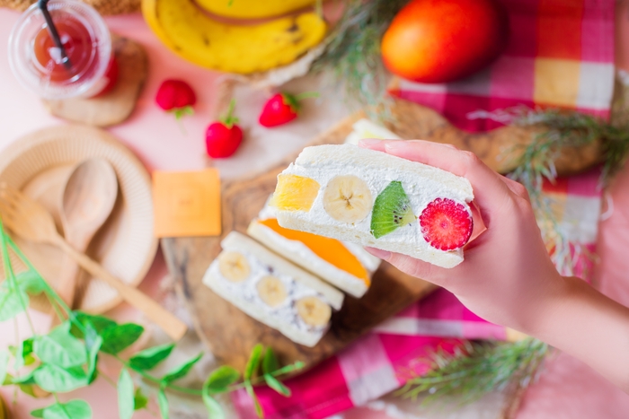 【旬の4種!FruitsBOXサンド】