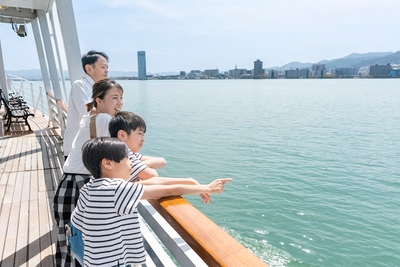 HAvSiDKnOI4yQ1BxmHKp.jpg?w=940&h=940