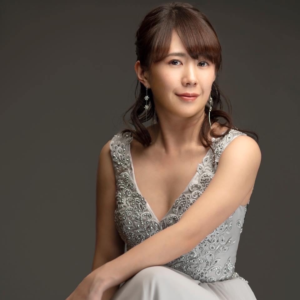 ピアノ:滝本 紘子