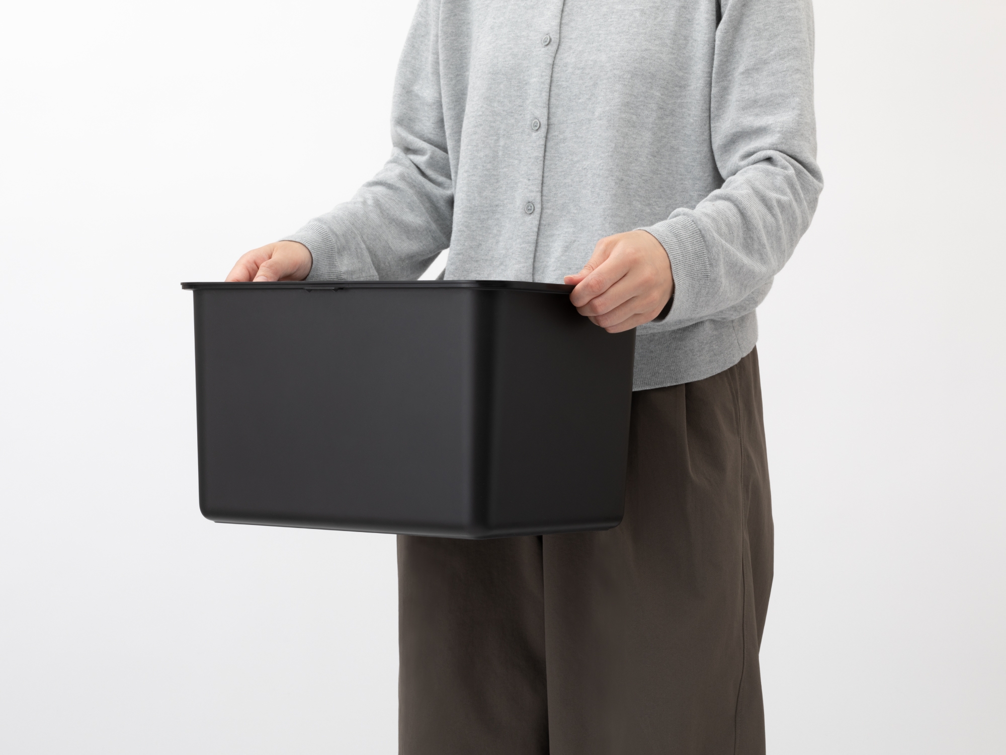 持ち運びやすい取手付き