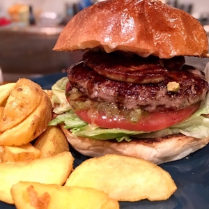 HPEhEeXkNDEaezBuZFTS.jpg?w=940&h=940